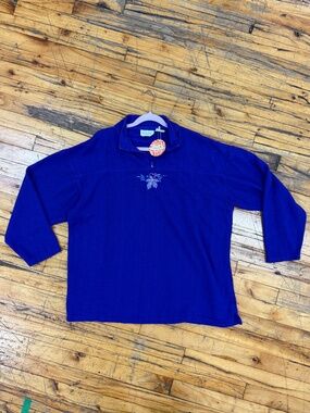 Purple / blue embroidered sweater in L